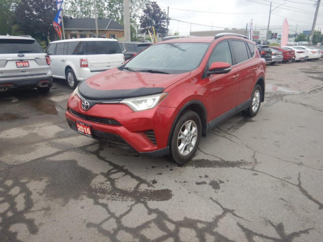2016 Toyota RAV4 LE Photo