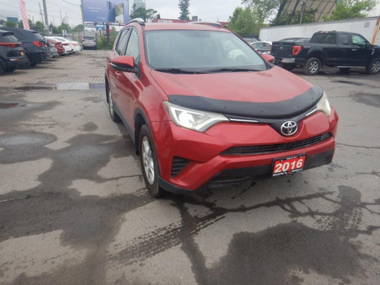 2016 Toyota RAV4 LE Photo