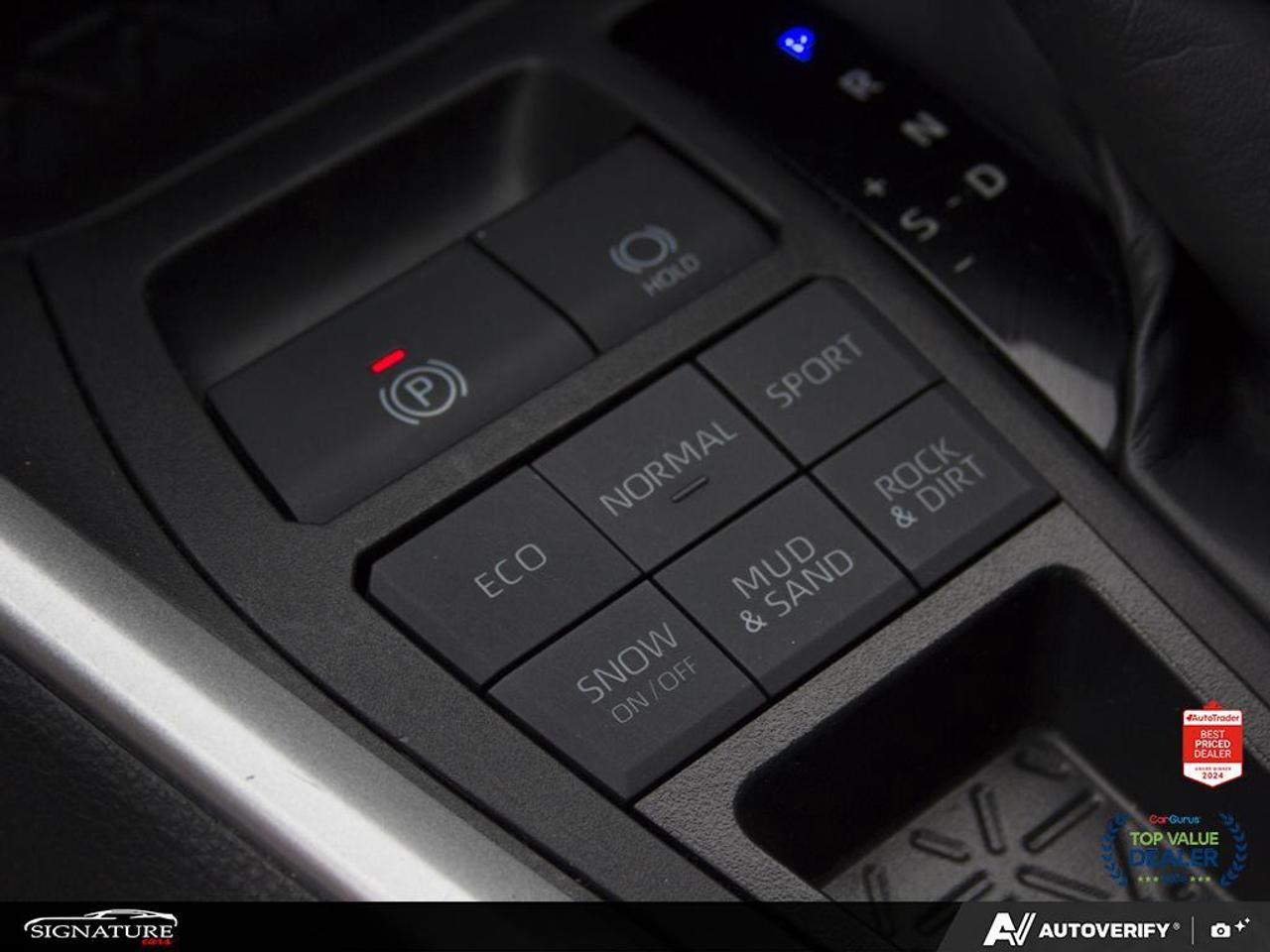2024 Toyota RAV4 LE AWD No Accident Carplay Lane Assist BSM Photo
