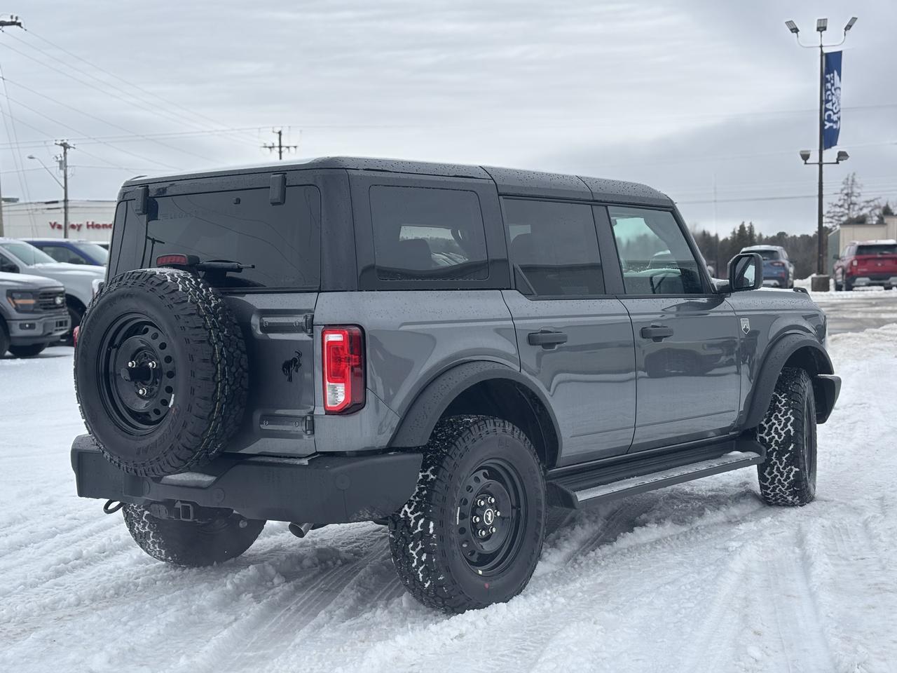 2026 Ford Bronco Big Bend® Photo3