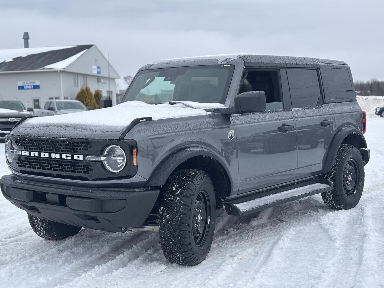 2026 Ford Bronco Big Bend® Photo1