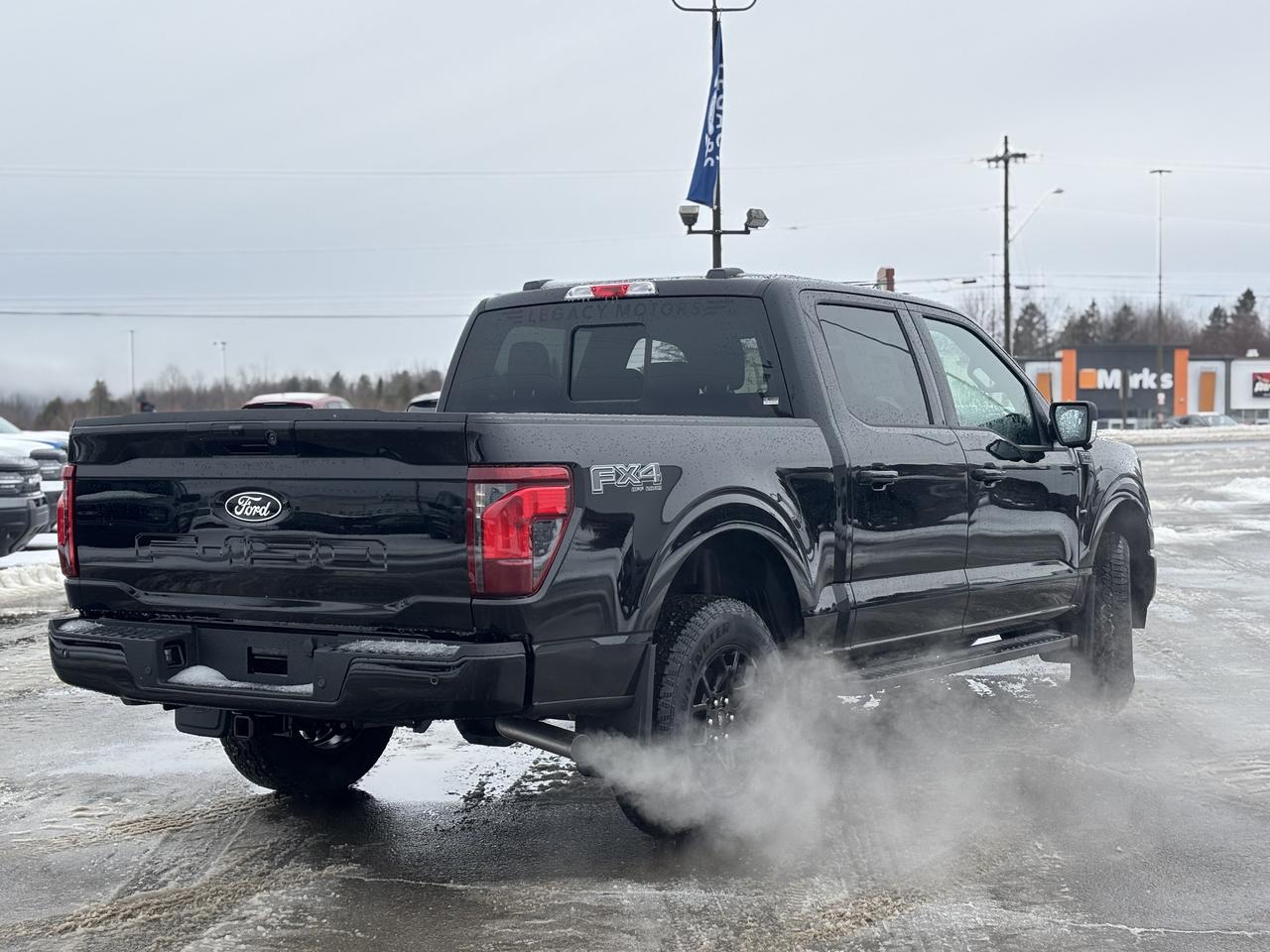 2026 Ford F-150 XLT Photo3