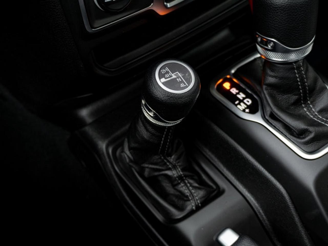 2026 Jeep Wrangler SPORT Photo
