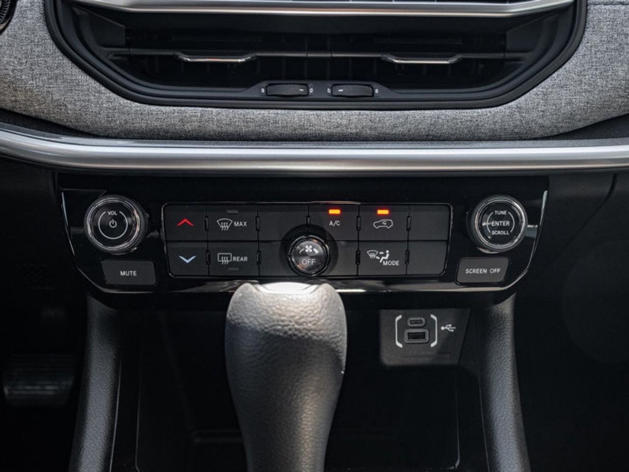 2025 Jeep Compass Sport Photo