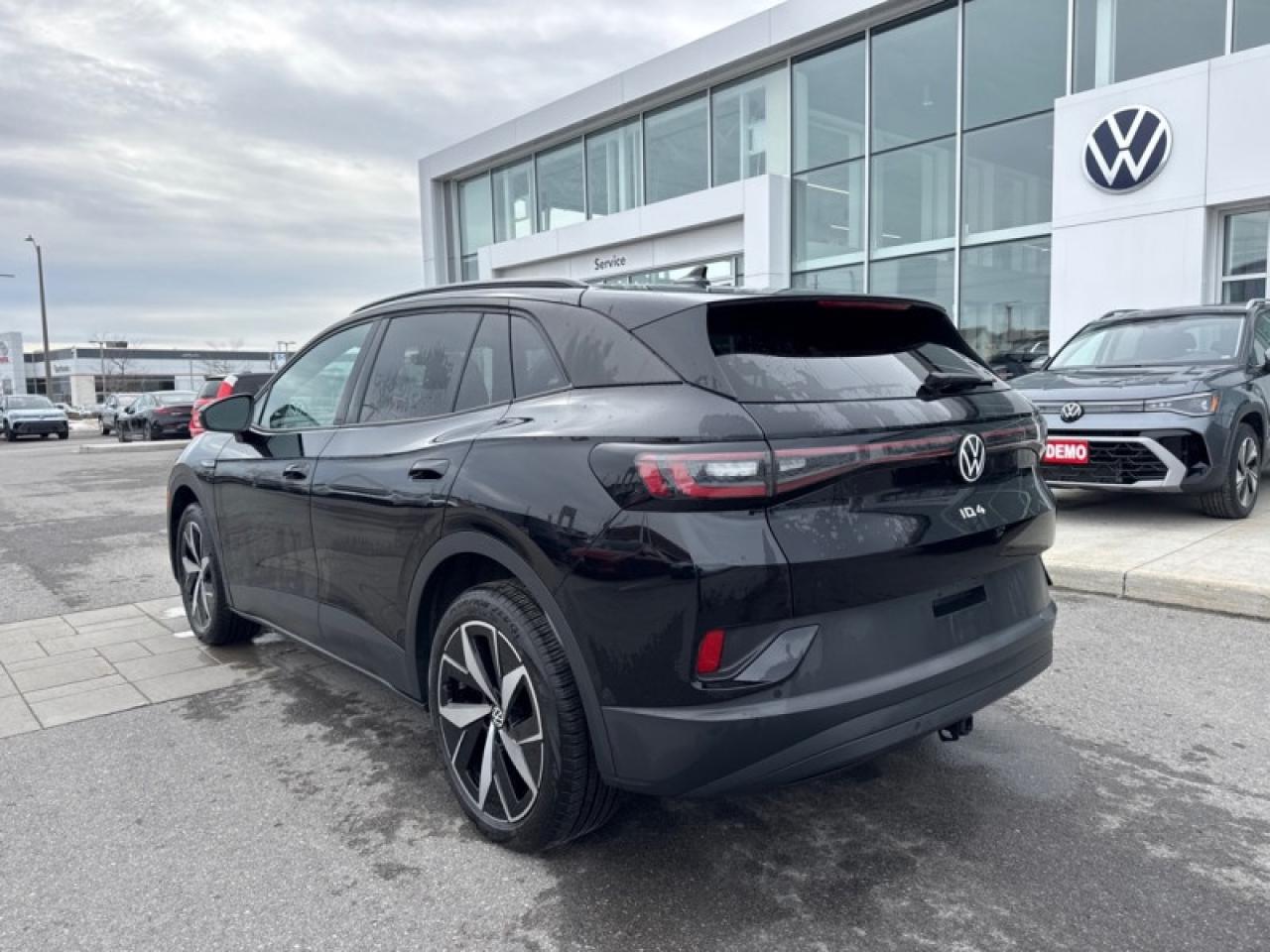 2024 Volkswagen ID.4 Pro AWD  - Certified - Tow Package Photo