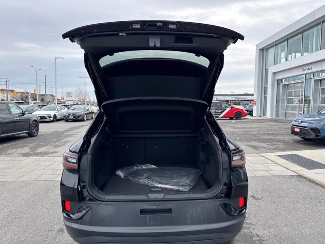 2024 Volkswagen ID.4 Pro AWD  - Certified - Tow Package Photo