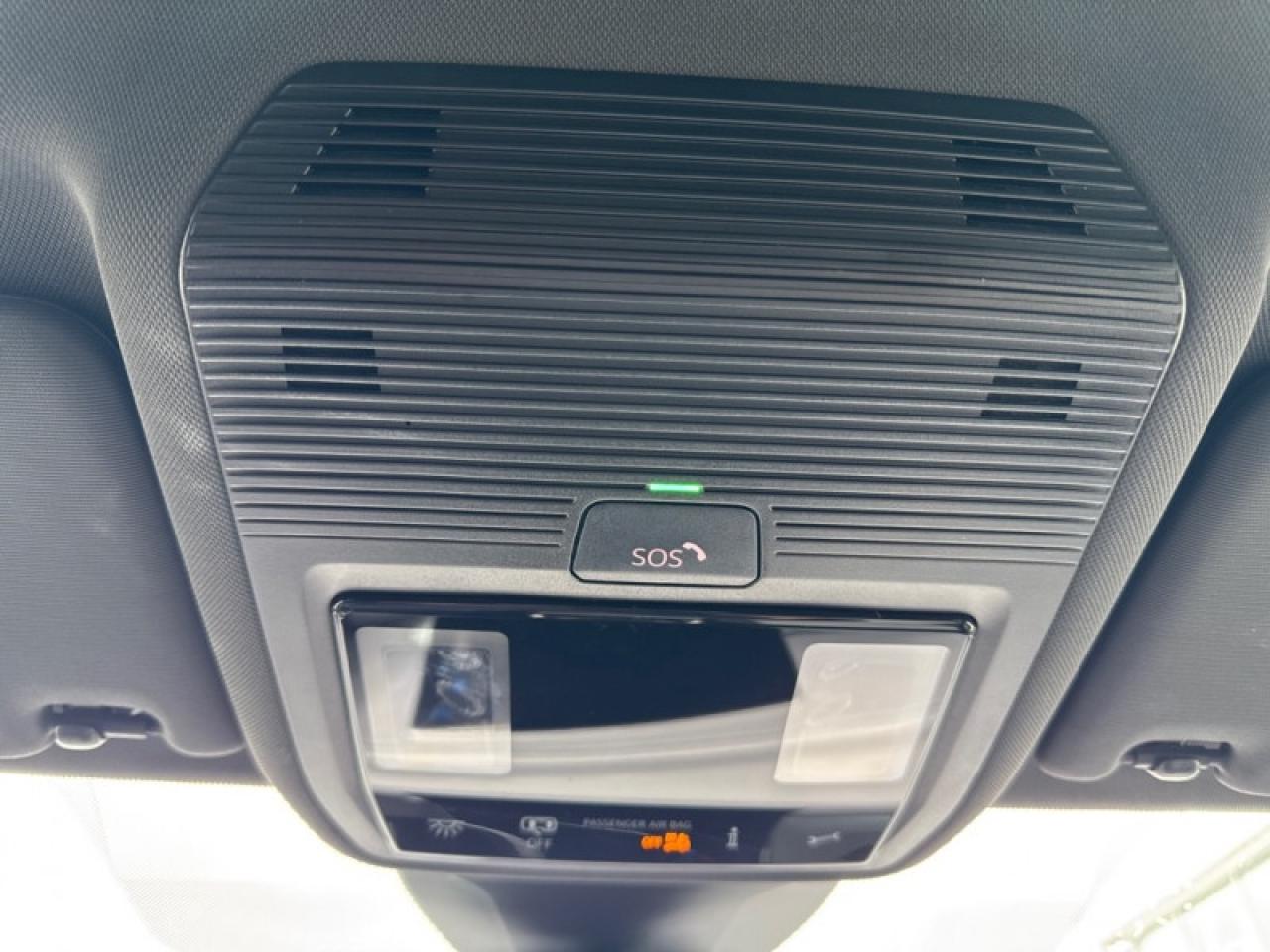 2024 Volkswagen ID.4 Pro AWD  - Certified - Tow Package Photo