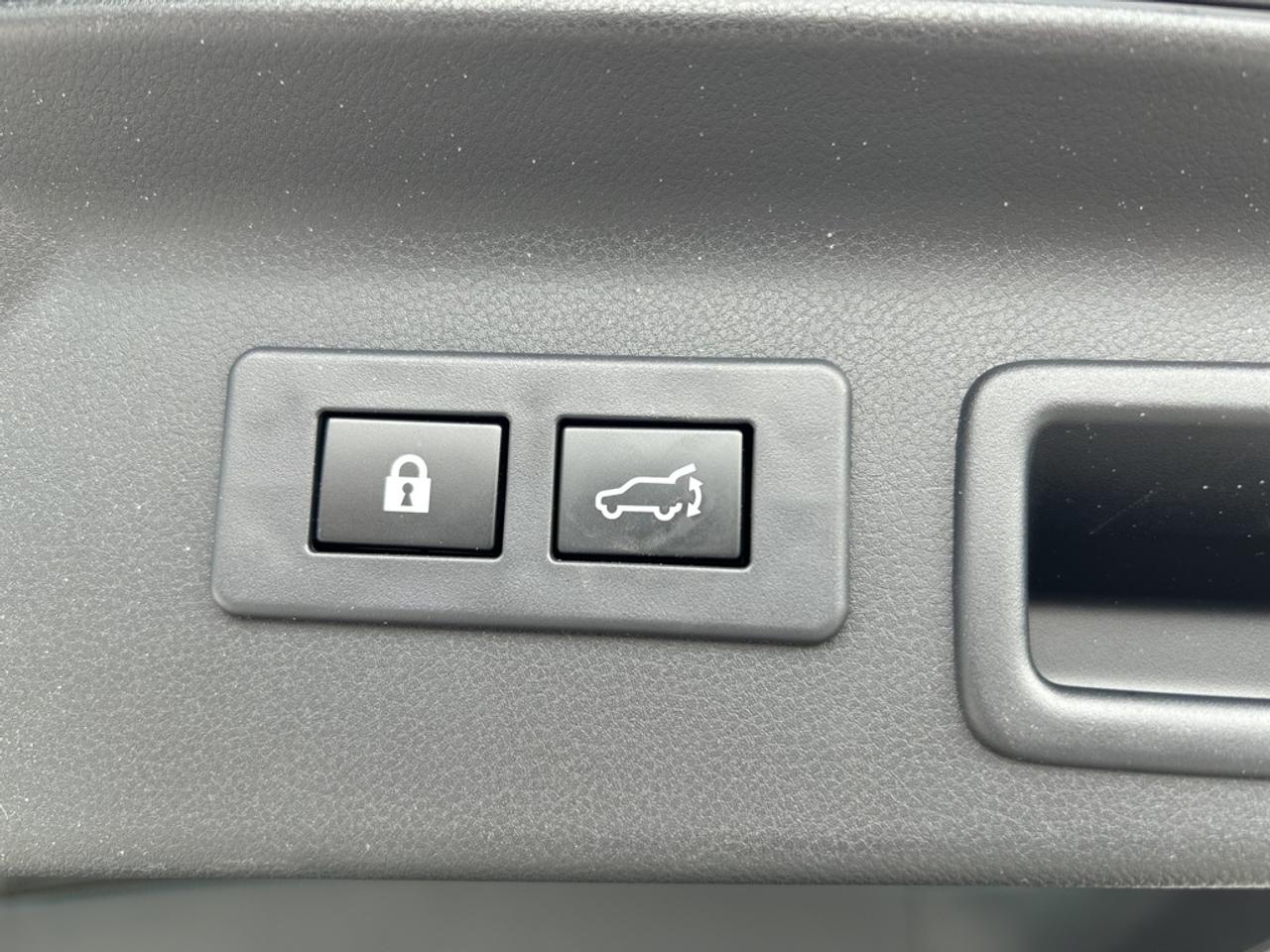 2025 Subaru Forester Touring  - Sunroof -  Power Liftgate Photo