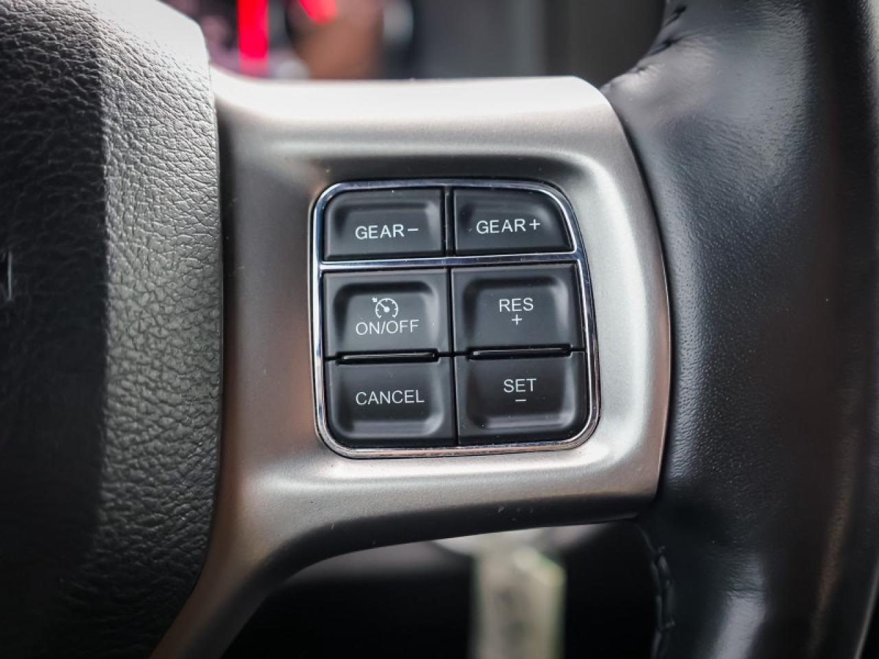 2022 RAM 1500 Classic SLT (140.5 WB 5'7 Box) SWB Photo