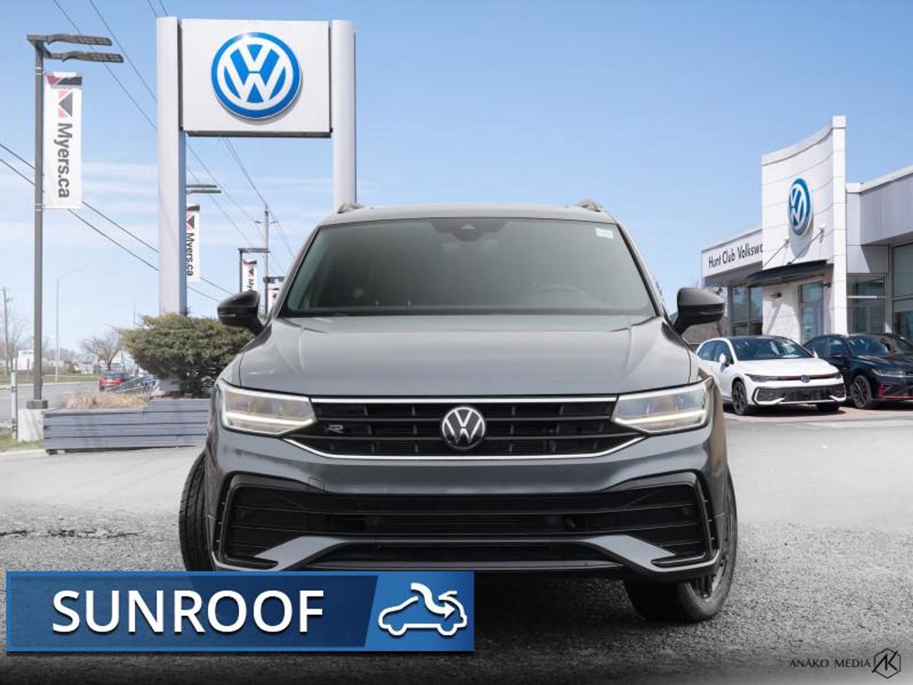 2022 Volkswagen Tiguan Comfortline R-Line Black Edition Photo