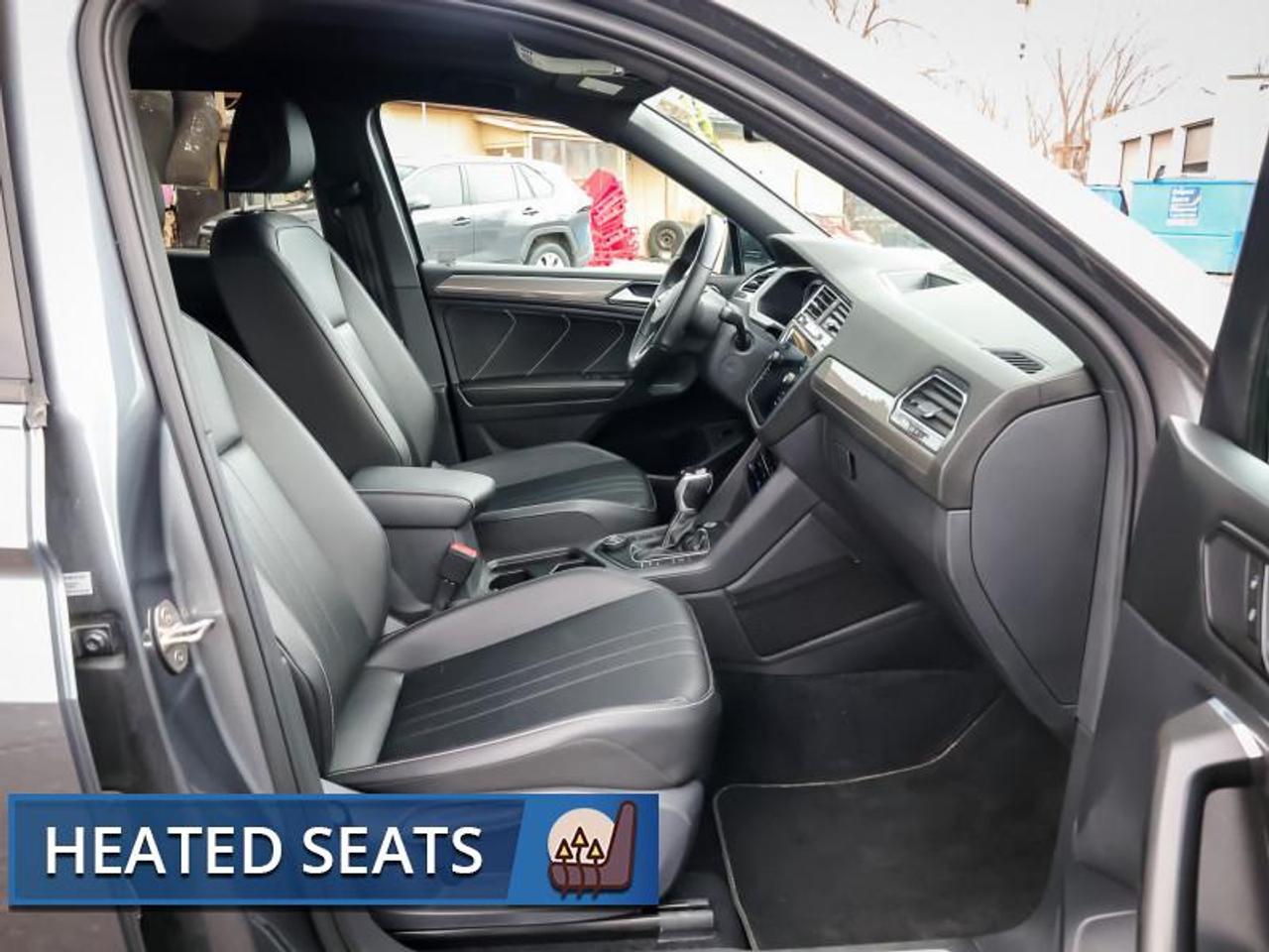 2022 Volkswagen Tiguan Comfortline R-Line Black Edition Photo