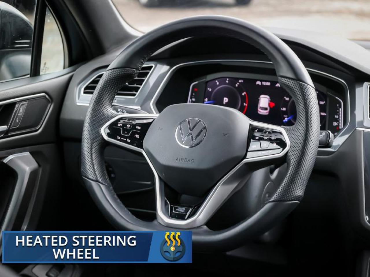 2022 Volkswagen Tiguan Comfortline R-Line Black Edition Photo