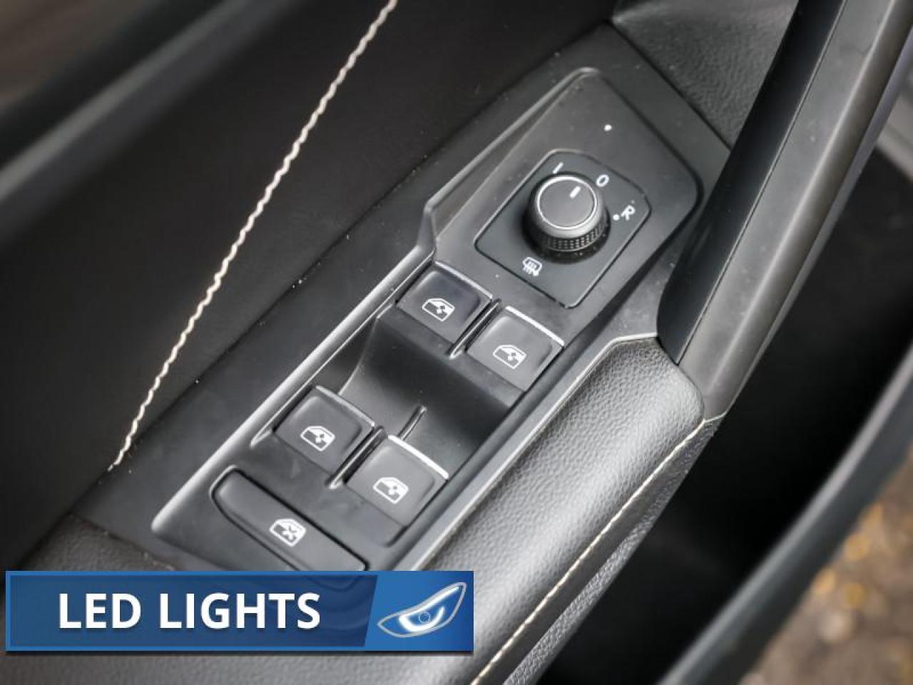 2022 Volkswagen Tiguan Comfortline R-Line Black Edition Photo