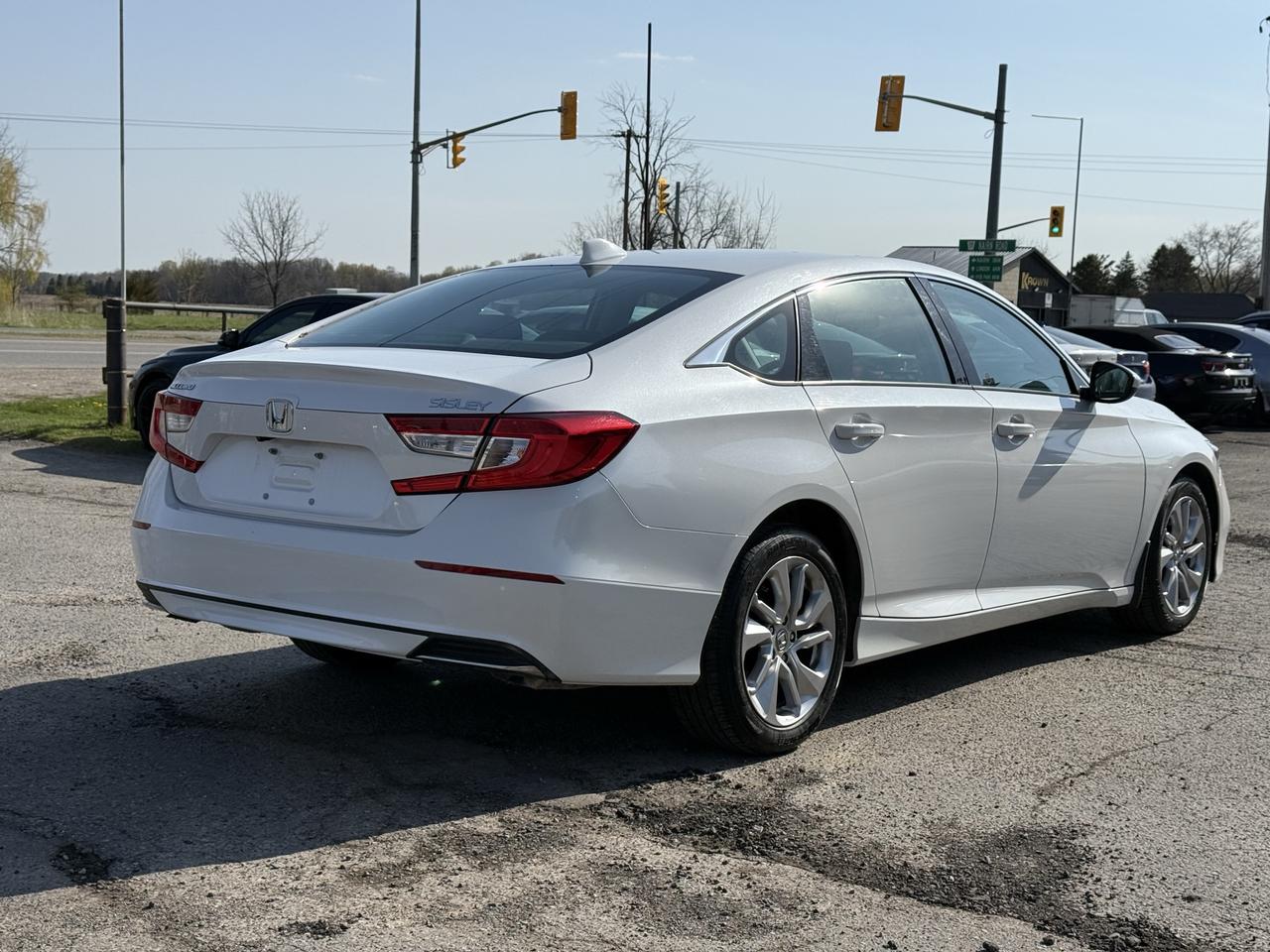2018 Honda Accord LX Photo