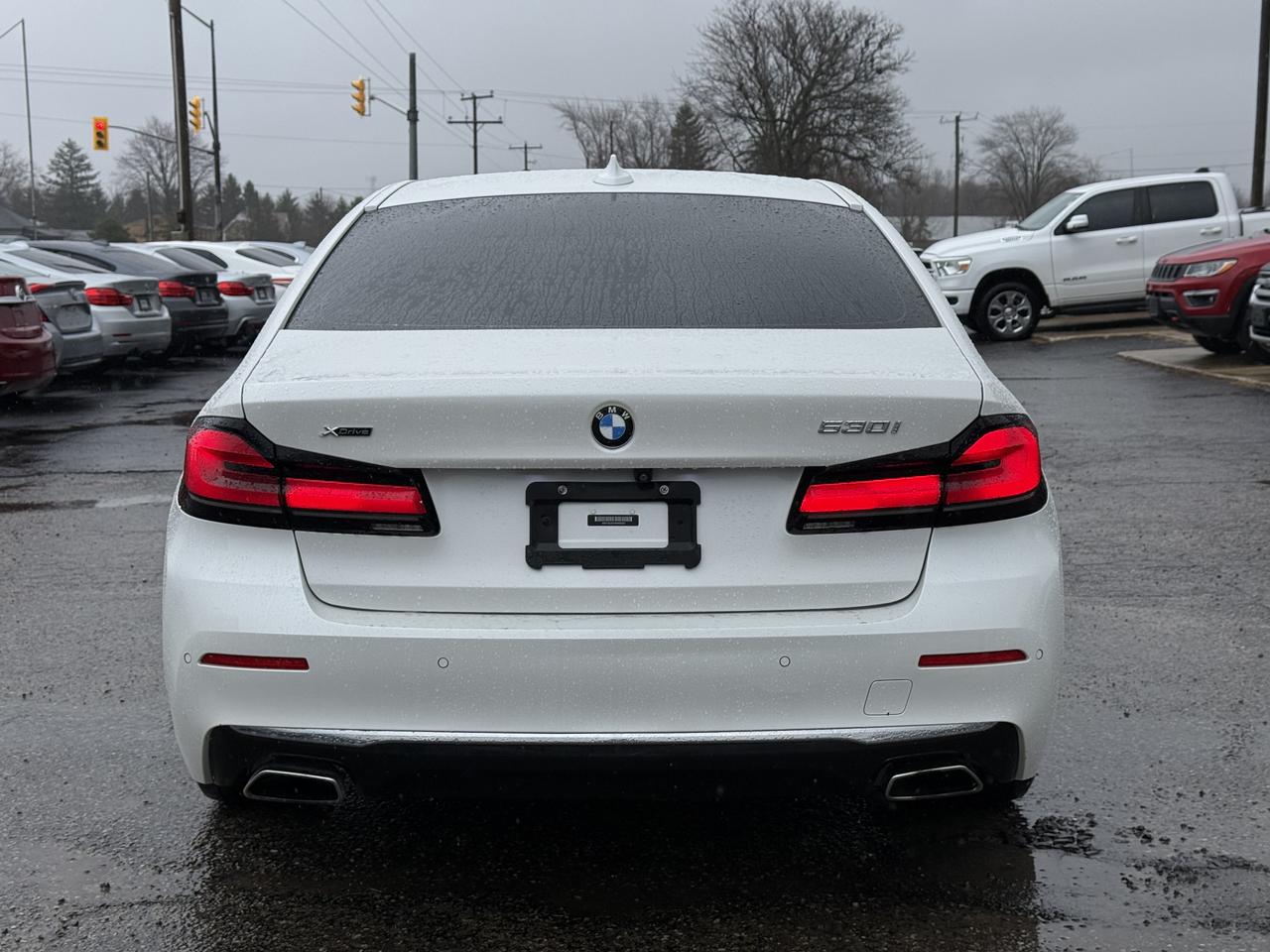 2021 BMW 5 Series 530i xDrive Luxury Line 1 year Warranty Included!! Photo3