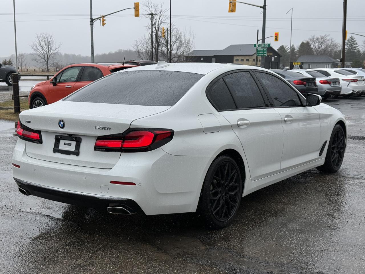 2021 BMW 5 Series 530i xDrive Photo