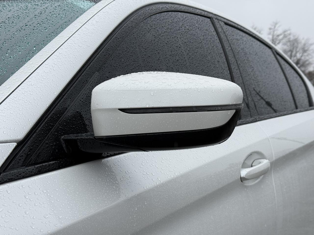 2021 BMW 5 Series 530i xDrive Photo