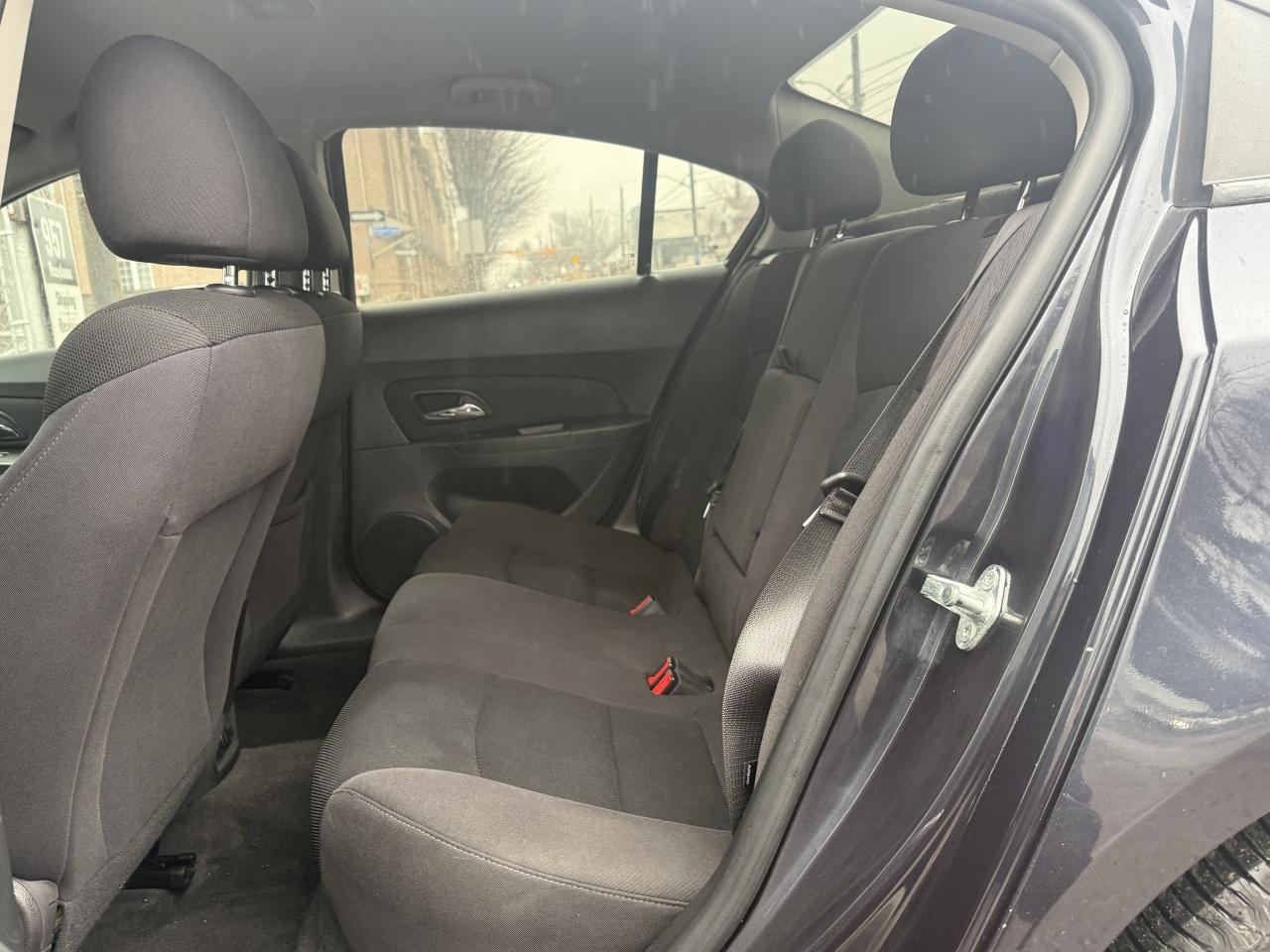 2015 Chevrolet Cruze 1LT Photo