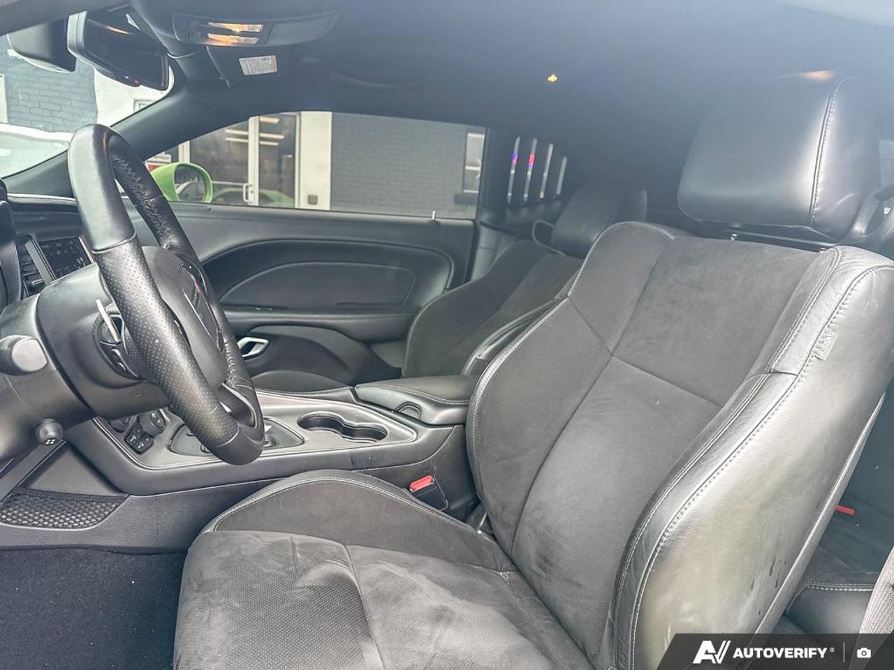 2023 Dodge Challenger R/T LEATHER / NO ACCIDENTS / 5.7L / RARE LIMEGREEN Photo