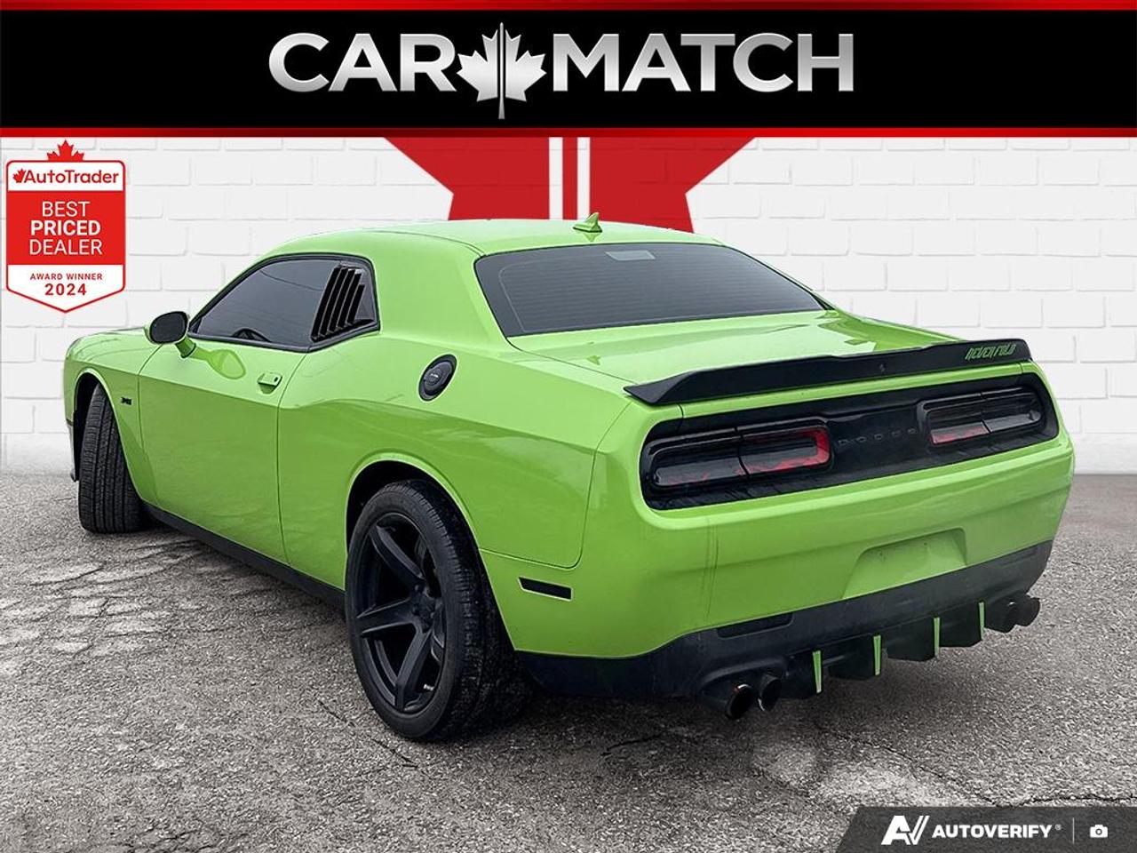 2023 Dodge Challenger R/T LEATHER / NO ACCIDENTS / 5.7L / RARE LIMEGREEN Photo