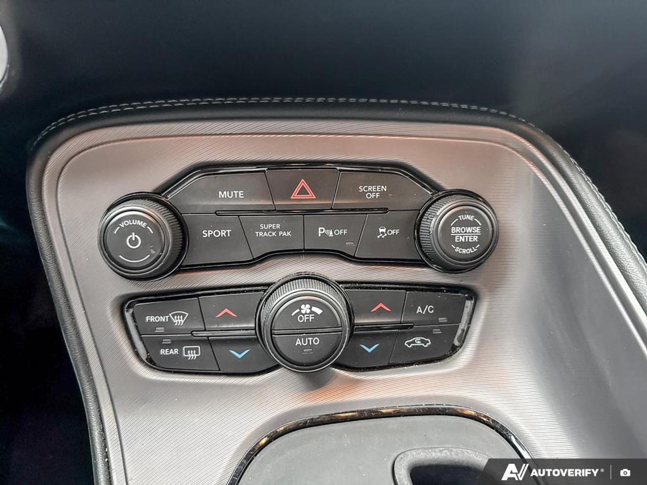 2023 Dodge Challenger R/T LEATHER / NO ACCIDENTS / 5.7L / RARE LIMEGREEN Photo