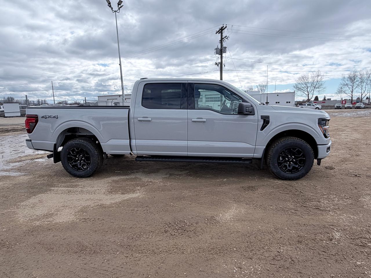 2026 Ford F-150 XLT Photo2