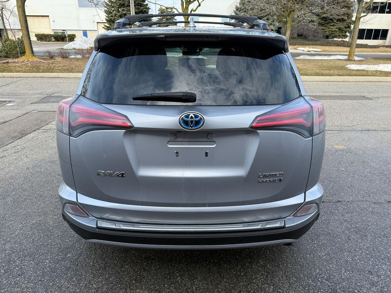 2017 Toyota RAV4 AWD LIMITED HYBRID.NAV.LEATHER.SUNROOF.CERTIFIED! Photo