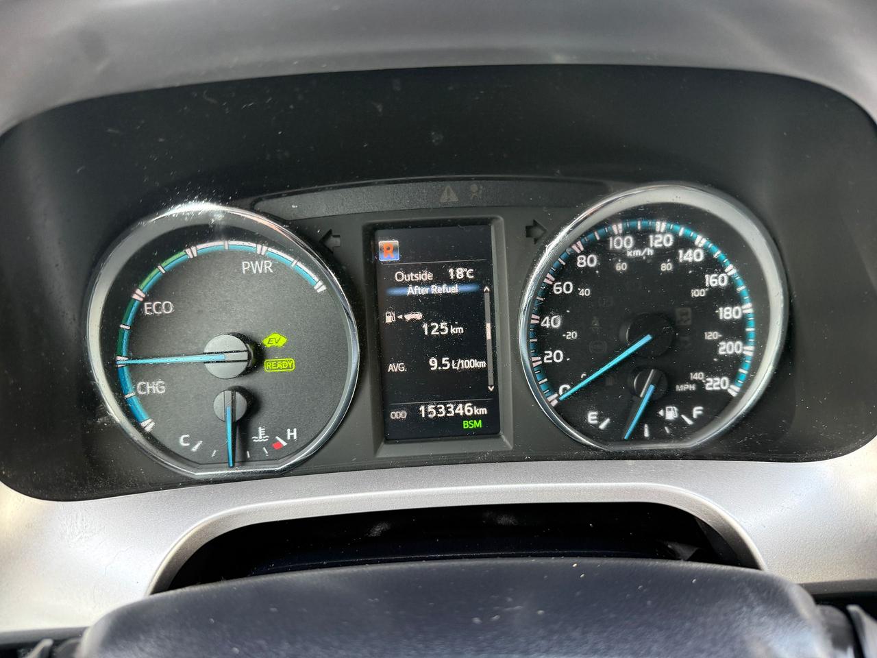 2017 Toyota RAV4 AWD LIMITED HYBRID.NAV.LEATHER.SUNROOF.CERTIFIED! Photo