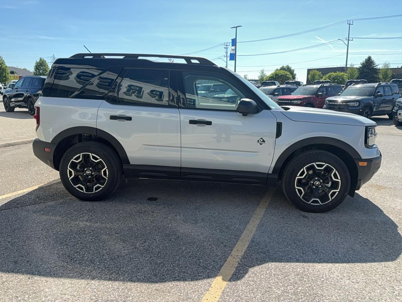 2026 Ford Bronco Sport OUTER BANKS, MOONROOF, TECH PKG, MEMORY SEAT Photo