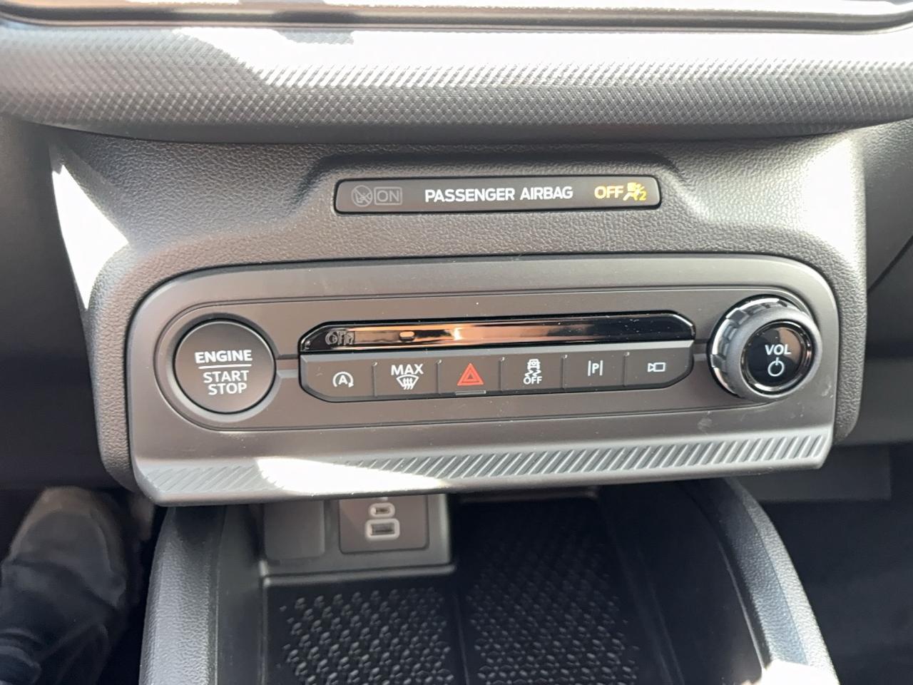 2026 Ford Bronco Sport OUTER BANKS, MOONROOF, TECH PKG, MEMORY SEAT Photo