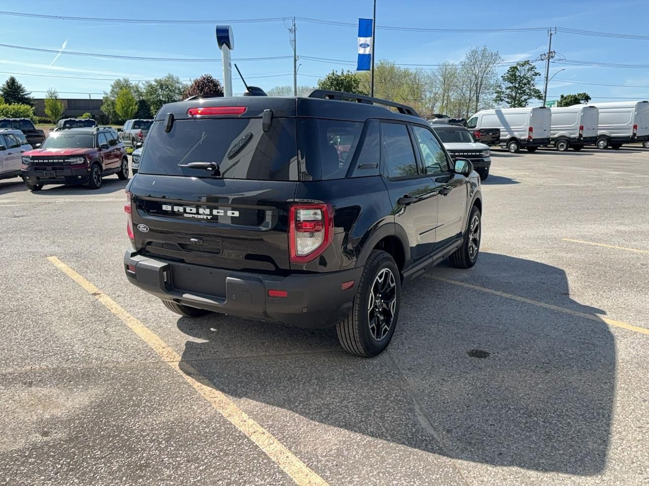 2026 Ford Bronco Sport OUTER BANKS, TECH PKG, MOONROOF, ADAPTIVE CRUISE Photo