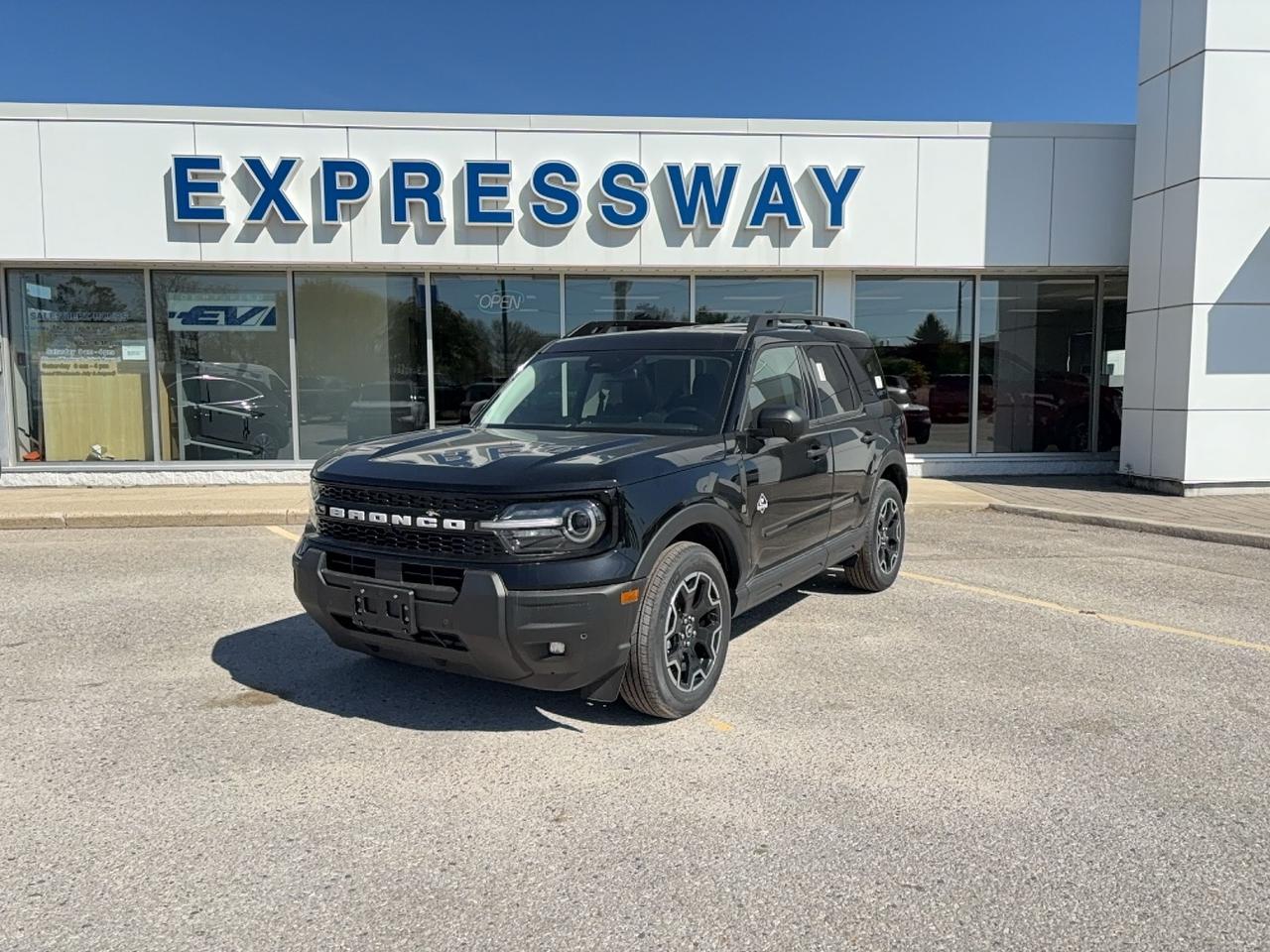 2026 Ford Bronco Sport OUTER BANKS, TECH PKG, MOONROOF, ADAPTIVE CRUISE Photo
