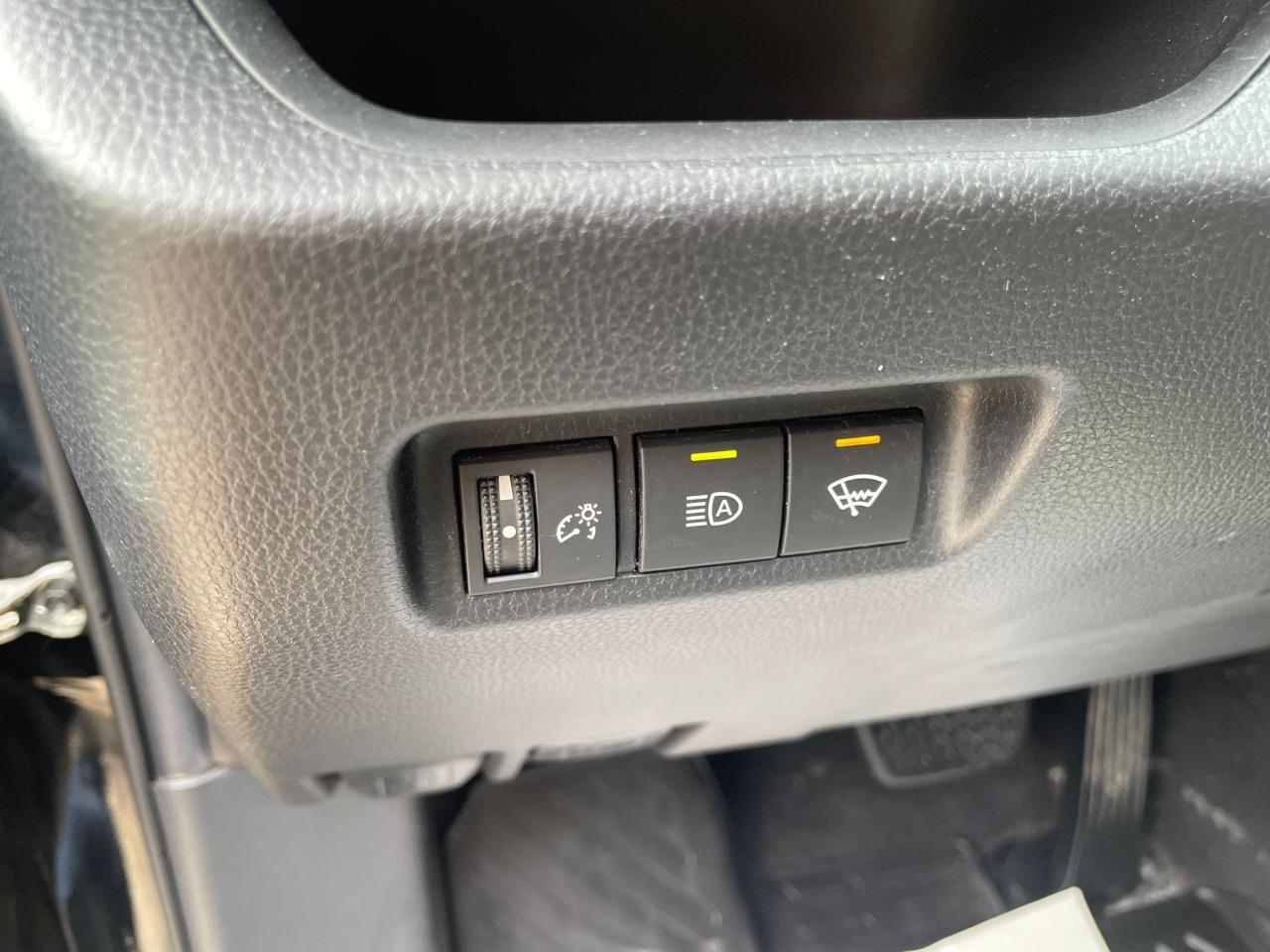 2021 Toyota RAV4 AWD NO ACCIDENT SAFETY CERTIFIED BLIND SPOT BTOOTH Photo