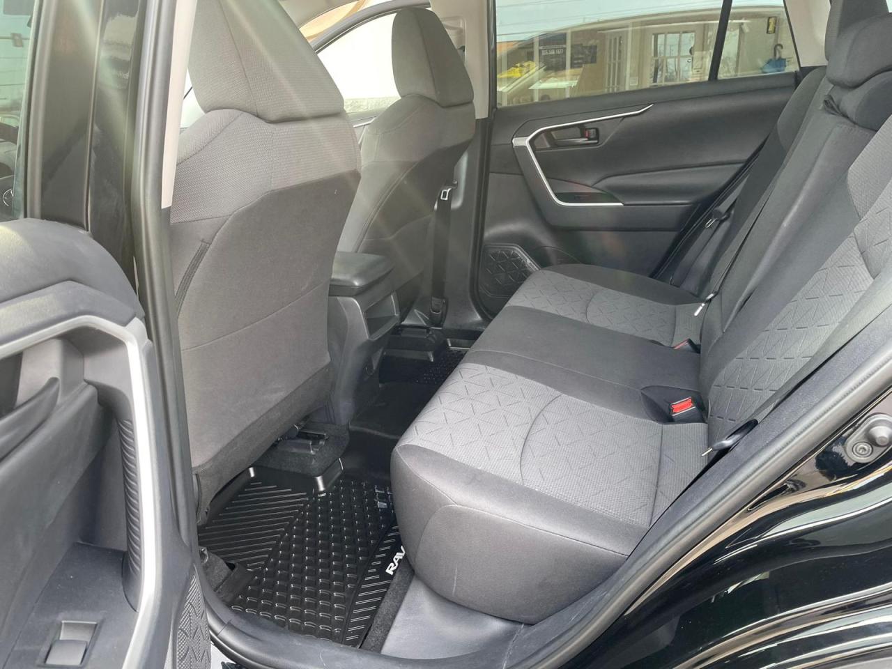 2021 Toyota RAV4 AWD NO ACCIDENT SAFETY CERTIFIED BLIND SPOT BTOOTH Photo