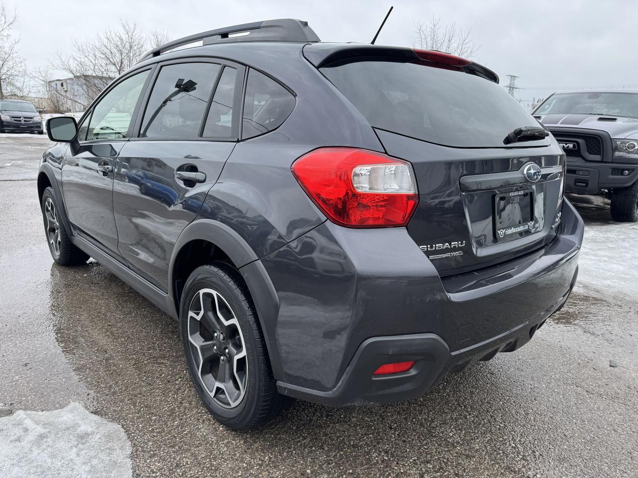 2013 Subaru XV Crosstrek 2.0i w/Touring Pkg Photo