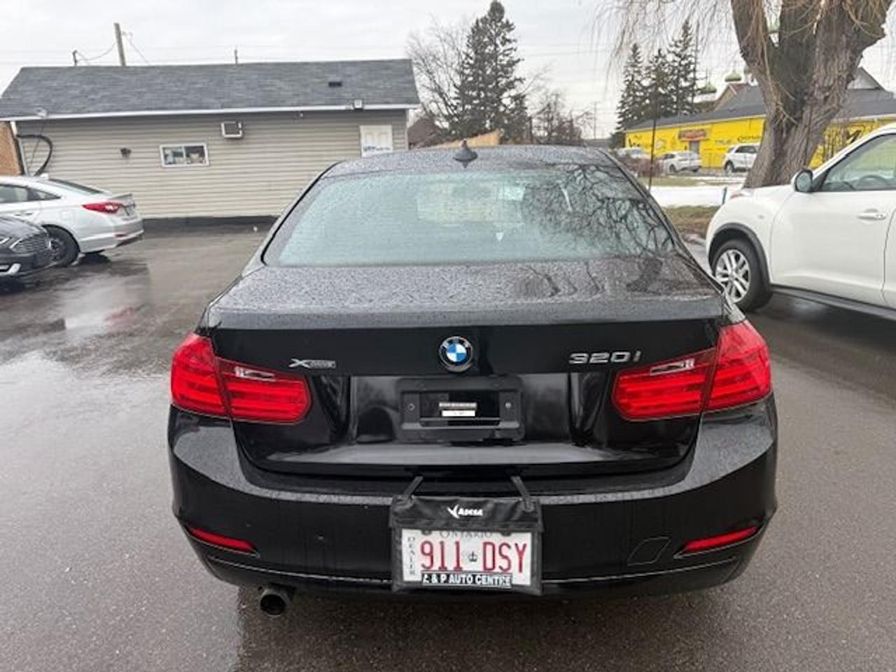 2015 BMW 3 Series 4dr Sdn 320i xDrive AWD Photo