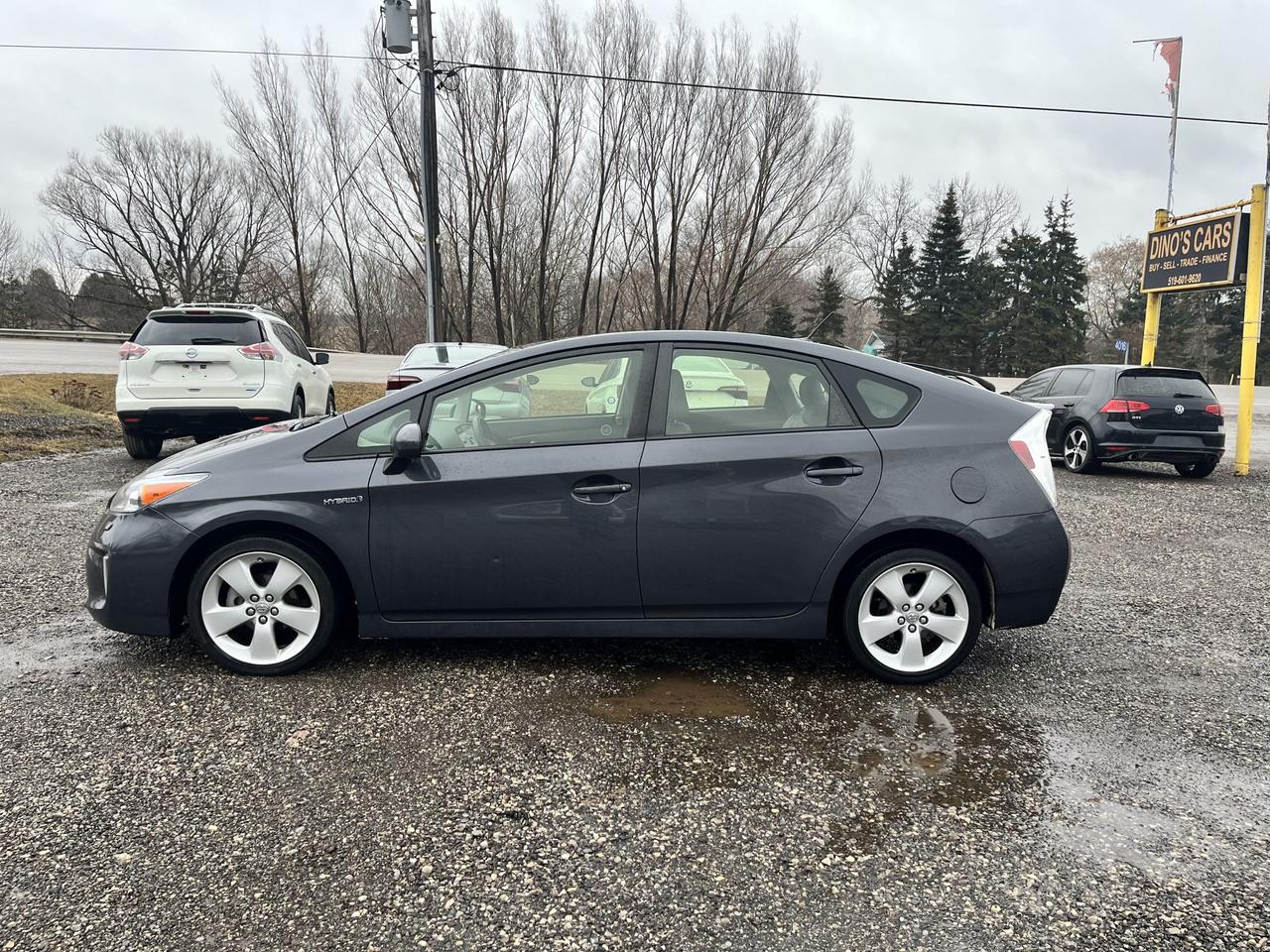 2012 Toyota Prius  Photo