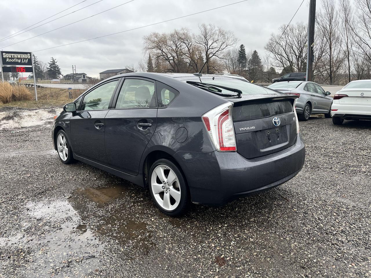 2012 Toyota Prius  Photo