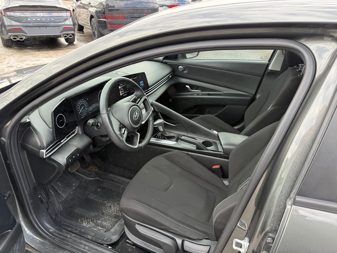 2023 Hyundai Elantra Preferred Photo10