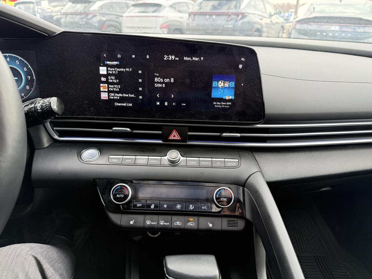 2023 Hyundai Elantra Preferred Photo11