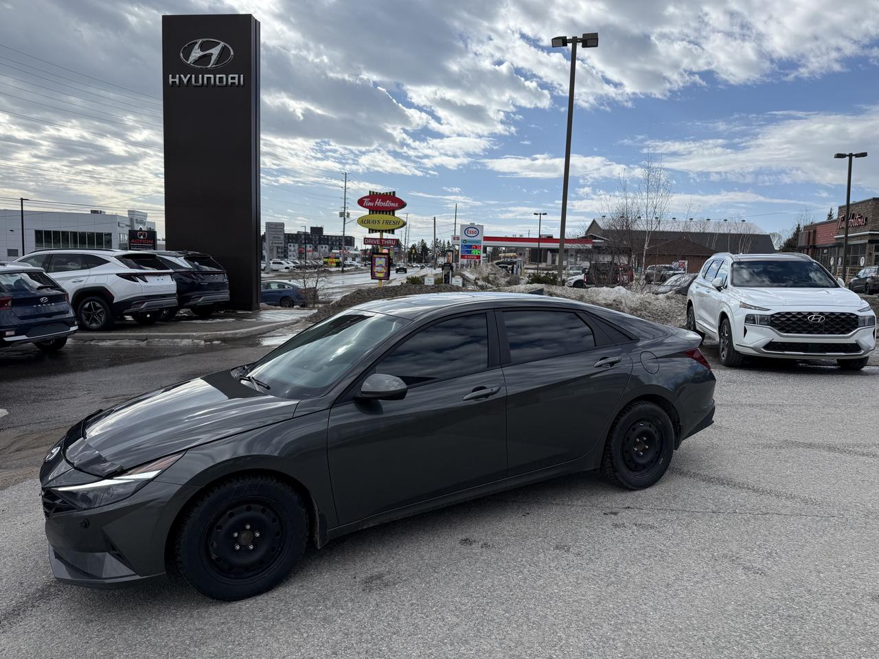 2023 Hyundai Elantra Preferred Photo2