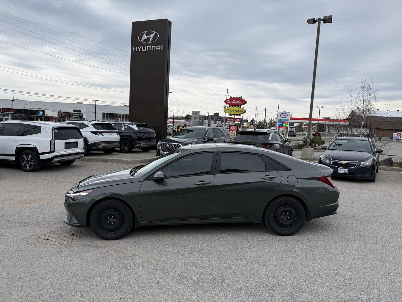 2023 Hyundai Elantra Preferred Photo1