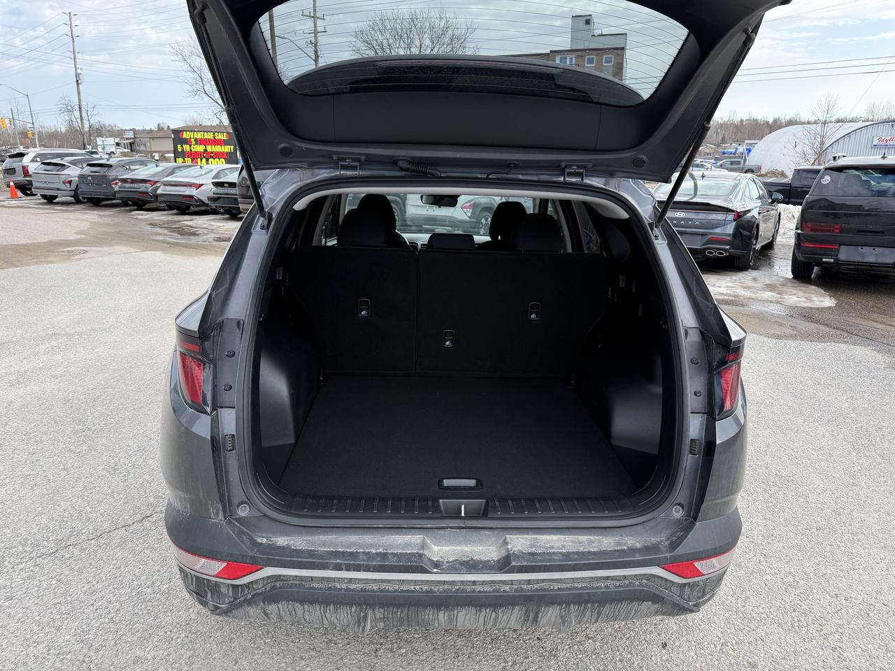 2022 Hyundai Tucson Preferred Photo8