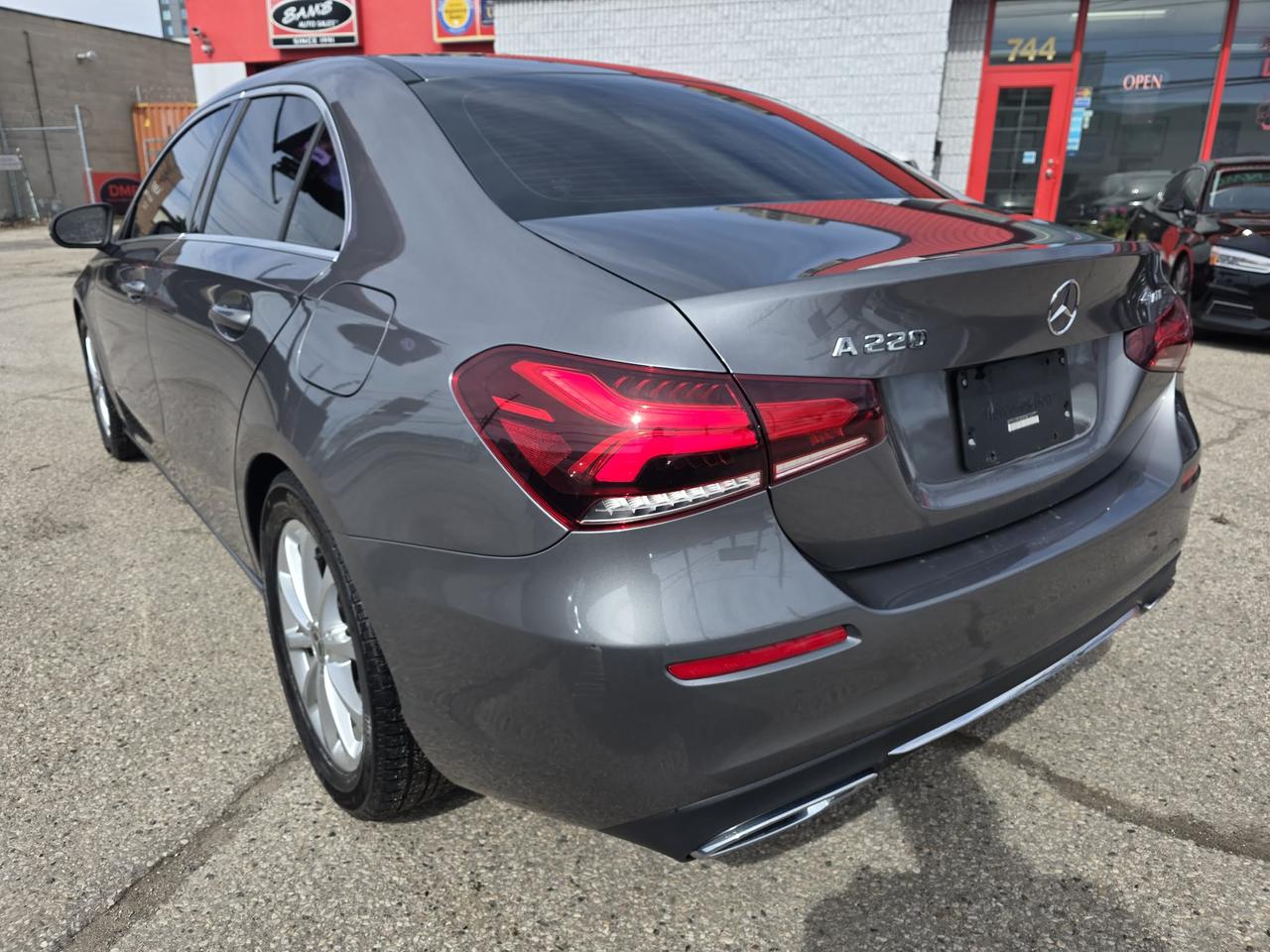 2020 Mercedes-Benz A-Class A 220 4MATIC Photo3