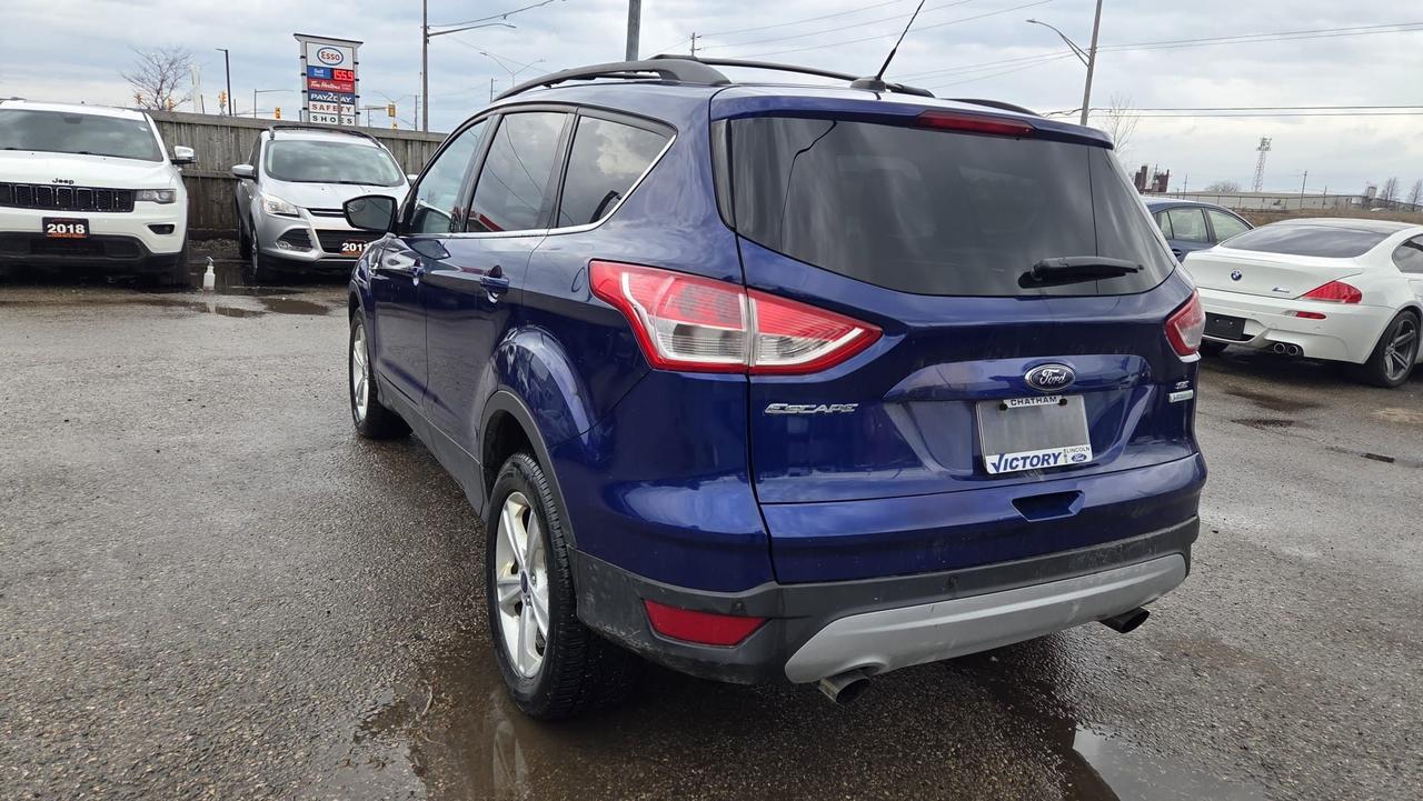 2013 Ford Escape SE, AUTO, 4CYL, ONLY 174KMS, NEED REPAIRS, AS IS Photo