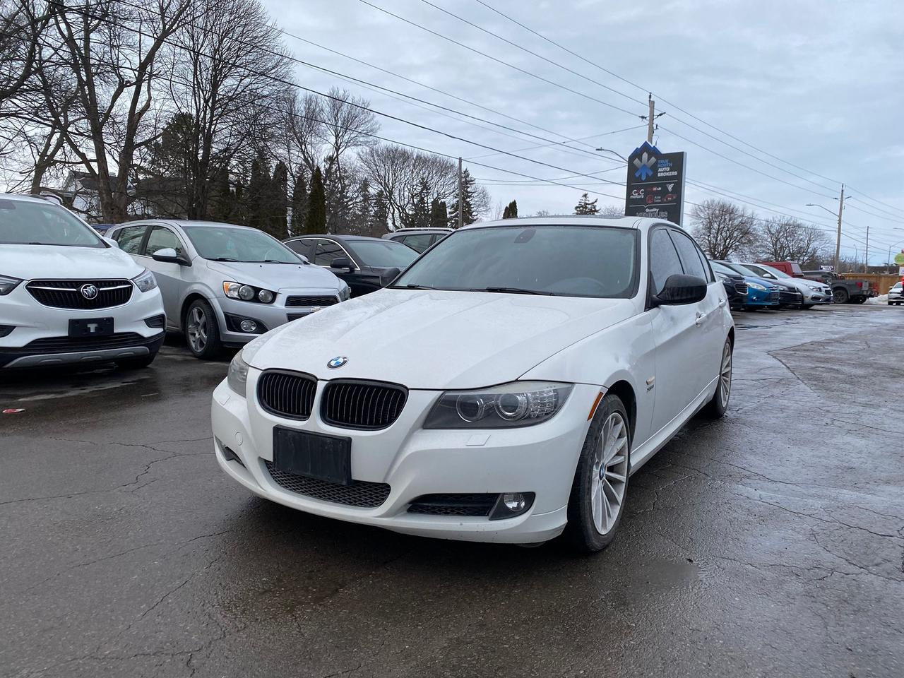 2011 BMW 3 Series 328i xDrive Classic Edition Photo2