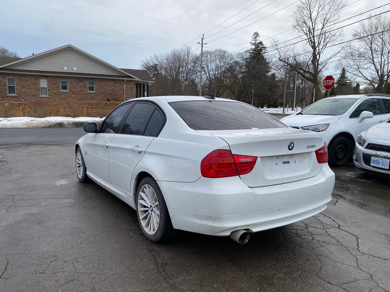 2011 BMW 3 Series 328i xDrive Classic Edition - Photo #7