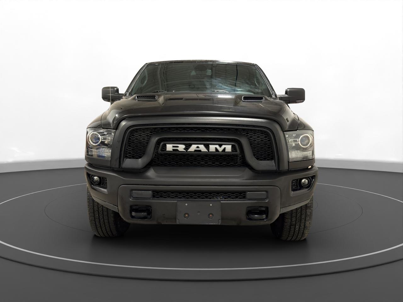 2022 RAM 1500 Classic WARLOCK 4X4 CREW CAB 5'7" BOX Photo