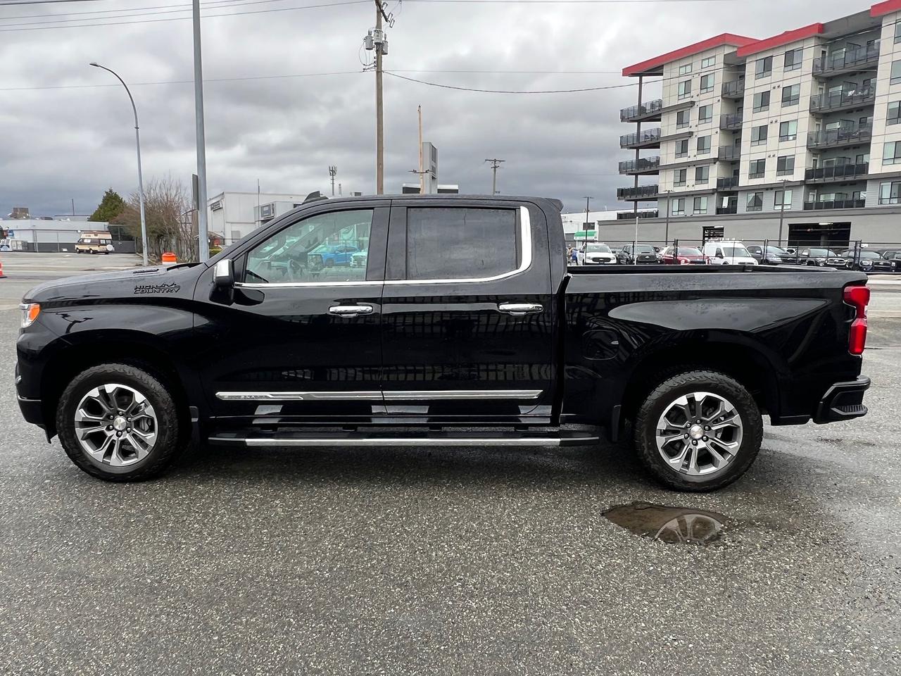 2024 Chevrolet Silverado 1500 High Country Photo25