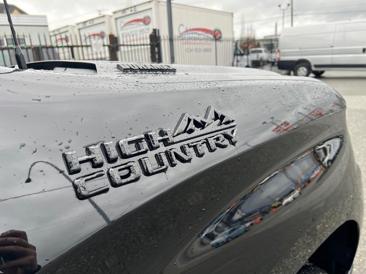 2024 Chevrolet Silverado 1500 High Country Photo12